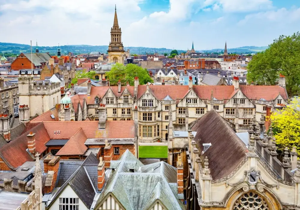 Kotwa w Óbudzie: Jak Oxford wpływa na kulturę i historię tej miejscowości